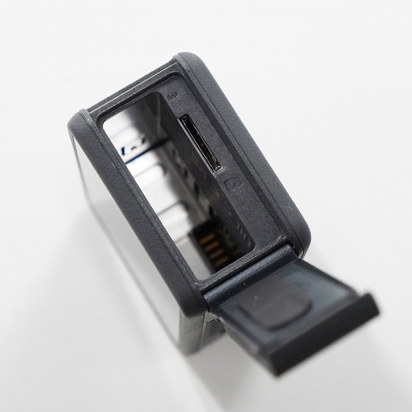 実際に弊社で買取させて頂いたDJI/ディージェイアイ OSMO ACTION 3 アクションカメラ デジタルビデオカメラ 簡易動作確認済みの画像 6枚目