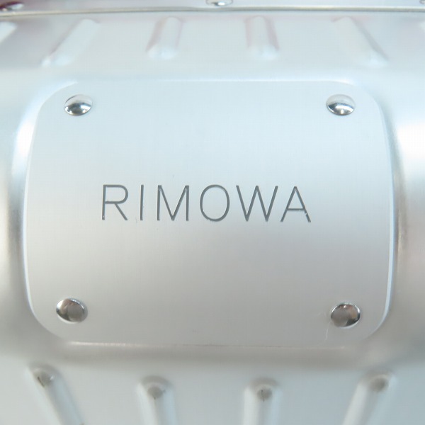 実際に弊社で買取させて頂いたRIMOWA/リモワ キャビンツイスト キャリーバッグ/スーツケース シルバー 925.90.04/35Lの画像 4枚目