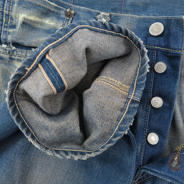 実際に弊社で買取させて頂いたLEVI'S/リーバイス 501XX 日本製 ダメージ加工 ボタンフライ デニムパンツ 55501 0206 /W34の画像 2枚目
