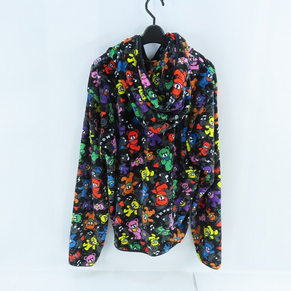 実際に弊社で買取させて頂いたHYSTERIC GLAMOUR/ヒステリックグラマー BEAR IN FESTIVAL柄 パーカー 01203CF03 /Fの画像 1枚目