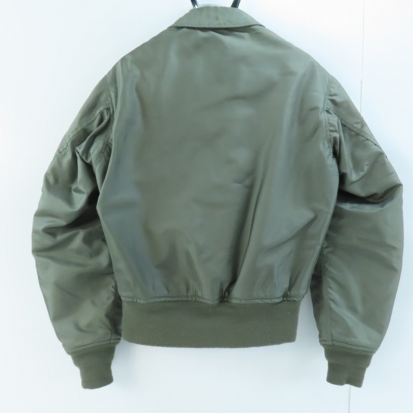 実際に弊社で買取させて頂いたALPHA INDUSTRIES/アルファ インダストリーズ フライトジャケット 8415-01-010-1912 カーキ/Sの画像 1枚目