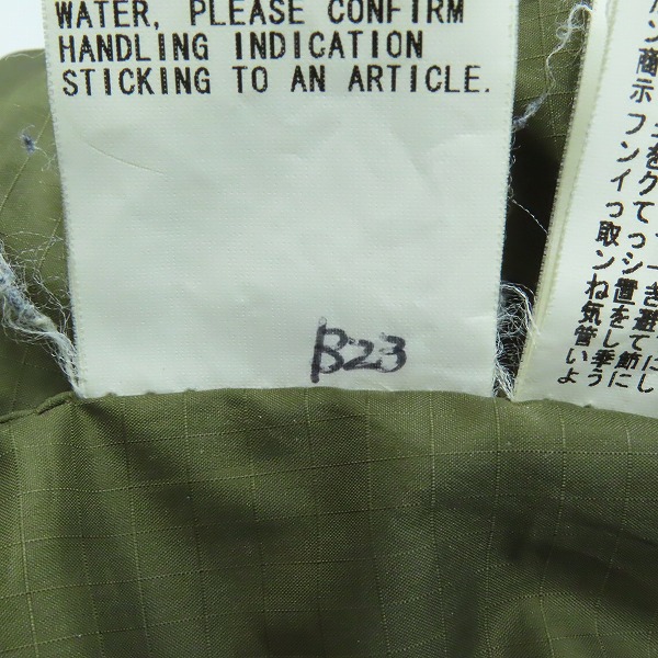 実際に弊社で買取させて頂いたBAPE BY A BATHING APE/アベイシングエイプ 1ST CAMO ファーフーデッド ダウンジャケット Lの画像 5枚目