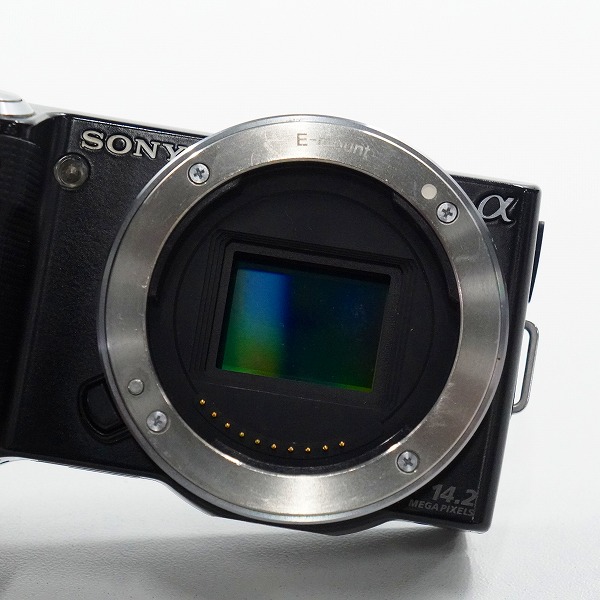 実際に弊社で買取させて頂いたSONY/ソニー α NEX-5 ミラーレス一眼カメラ ボディ 簡易動作確認済みの画像 1枚目