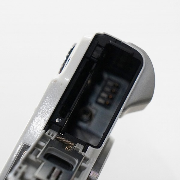 実際に弊社で買取させて頂いたPanasonic/パナソニック LUMIX DMC-GF5 ミラーレス一眼カメラ デジタルカメラ ボディ 動作未確認の画像 7枚目