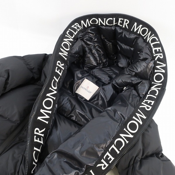 実際に弊社で買取させて頂いた【JPタグ】MONCLER/モンクレール 19AW MONTCLA GIUBBOTTO/モンクラー ダウンジャケット E20914194385 C0300/1の画像 4枚目