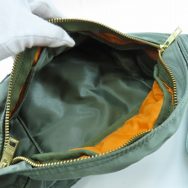 実際に弊社で買取させて頂いた(2)PORTER/ポーター TANKER WAIST BAG/タンカー ウエストバッグ セージグリーン/622-76629 の画像 4枚目