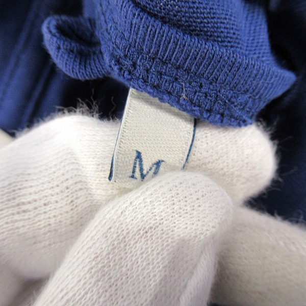 実際に弊社で買取させて頂いた【JPタグ】MONCLER/モンクレール SS TSHIRT ロゴプリントクルーネック スタッズ Tシャツ H10918C00015/Mの画像 3枚目