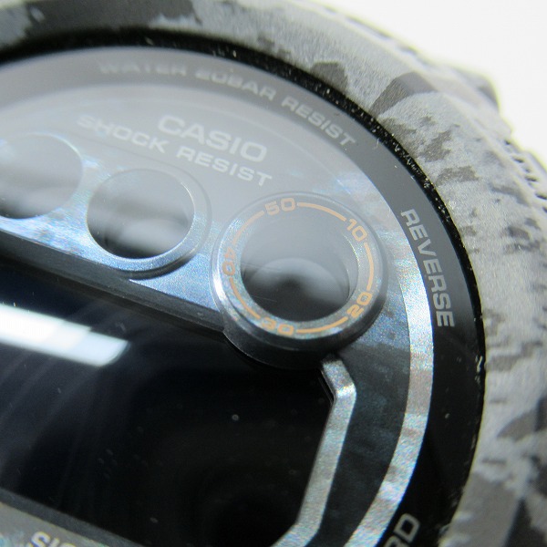 実際に弊社で買取させて頂いたG-SHOCK/G-ショック×Maharishi/マハリシ コラボ カモ柄三つ目腕時計 GD-X6900MH-1JR【動作未確認】の画像 4枚目