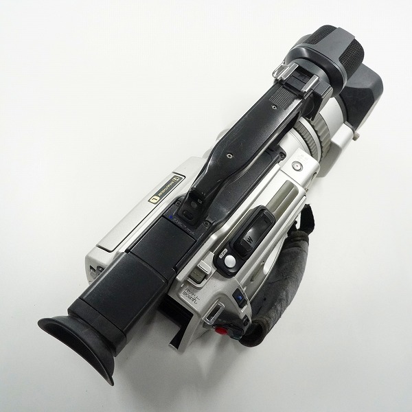 実際に弊社で買取させて頂いたSONY/ソニー Digital Handycam DCR-VX2000 デジタルビデオカメラレコーダー 動作未確認の画像 4枚目