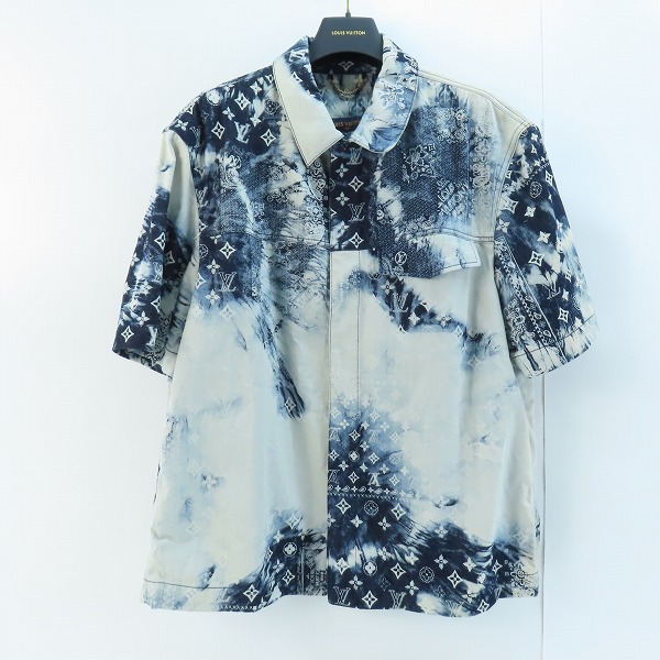実際に弊社で買取させて頂いた【JPタグ】LOUIS VUITTON/ルイヴィトン モノグラムバンダナショートスリーブ デニムシャツ RM222MNW2HNS17X純正ハンガー付/XL