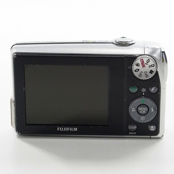 実際に弊社で買取させて頂いたFUJIFILM/富士フィルム FinePix F40fd ファインピクス コンパクトデジタルカメラ 動作未確認の画像 4枚目