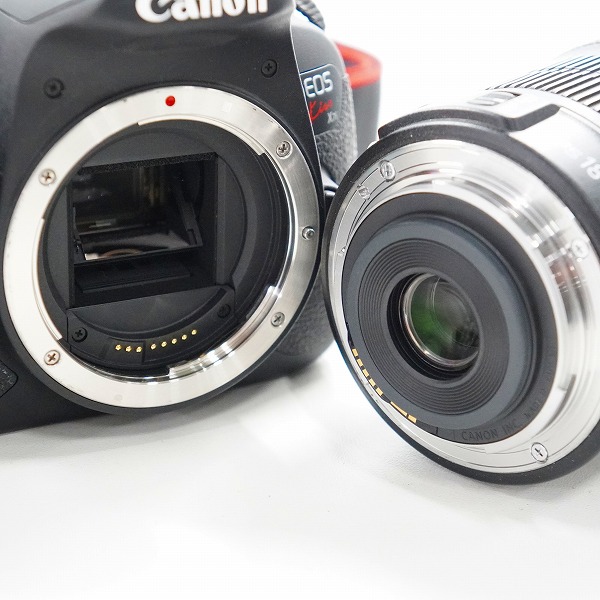 実際に弊社で買取させて頂いたCanon/キャノン EOS Kiss X7i ZOOM LENS EF-S 18-135mm 1:3.5-5.6 IS STM デジタル一眼レフ カメラ AF動作確認済みの画像 2枚目