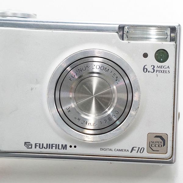 実際に弊社で買取させて頂いたFUJIFILM/富士フィルム FinePix F10 ファインピクス コンパクトデジタルカメラ 動作未確認の画像 1枚目