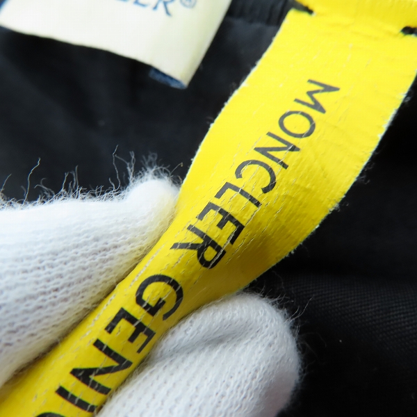 実際に弊社で買取させて頂いたMONCLER×Fragment/モンクレール×フラグメント 切り替え 刺繍 スカジャン ブラック G209U8G00004 809F4/Lの画像 5枚目