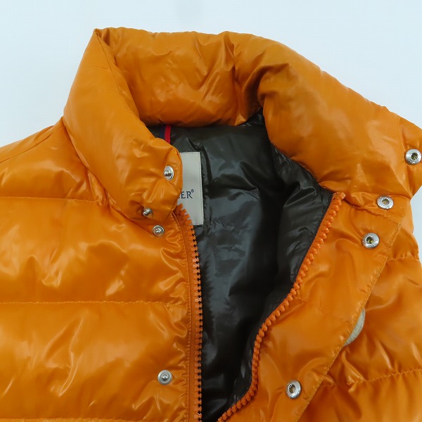 実際に弊社で買取させて頂いたMONCLER/モンクレール TIBET/チベット ベスト 43302/50/68950/1の画像 2枚目
