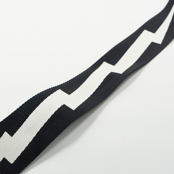 実際に弊社で買取させて頂いたGibson/ギブソン ライトニングボルト ギターストラップ ベースストラップの画像 5枚目