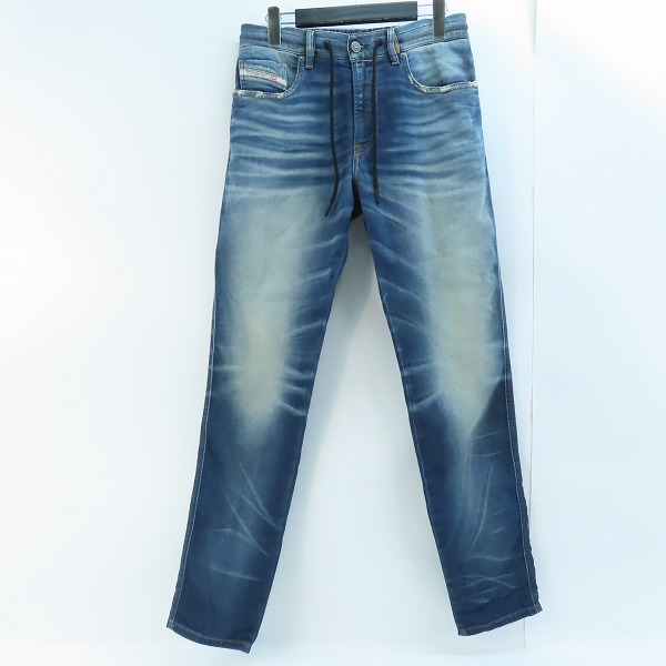 実際に弊社で買取させて頂いたDIESEL/ディーゼル 2062 D-Strukt-B Joggjeans 068mh/ジョグジーンズ インディゴ W28