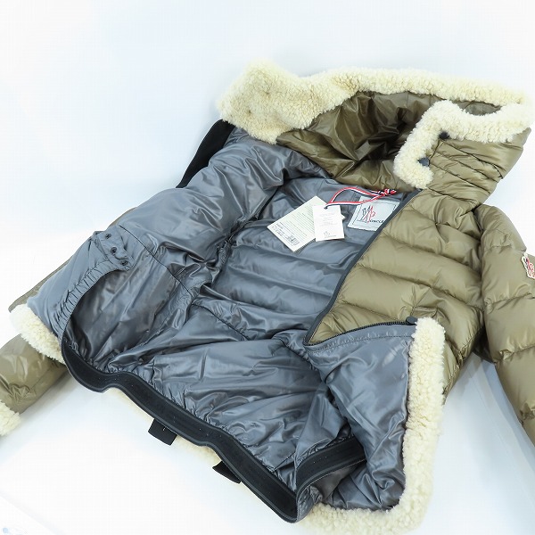 実際に弊社で買取させて頂いたMONCLER/モンクレール BARRHORN GIUBBOTTO ダウン ジャケット 120974137115 53071/0の画像 8枚目