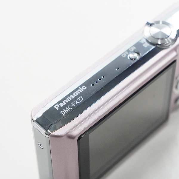 実際に弊社で買取させて頂いたPanasonic/パナソニック LUMIX DMC-FX37 コンパクトデジタルカメラ 動作未確認の画像 3枚目