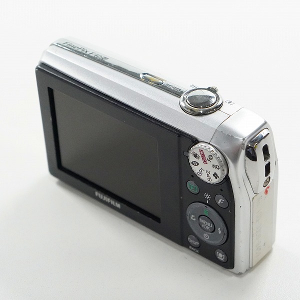 実際に弊社で買取させて頂いたFUJIFILM/富士フィルム FinePix F40fd ファインピクス コンパクトデジタルカメラ 動作未確認の画像 2枚目