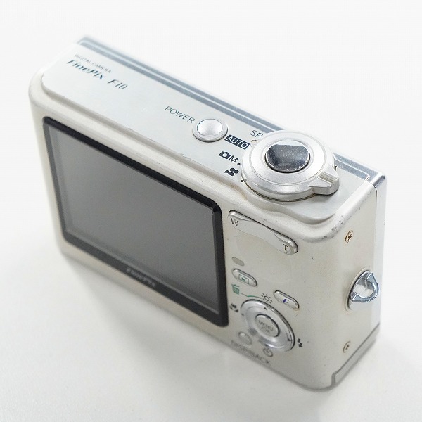 実際に弊社で買取させて頂いたFUJIFILM/富士フィルム FinePix F10 ファインピクス コンパクトデジタルカメラ 動作未確認の画像 2枚目