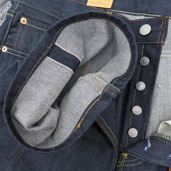 実際に弊社で買取させて頂いた【未使用】LEVIS/リーバイス 501 PREMIUM デニムパンツ 赤耳 牛革 UK501-0001/W32/L36の画像 2枚目