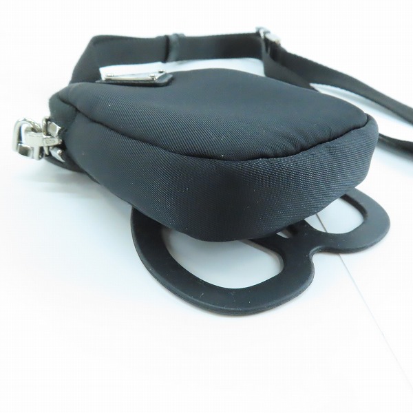 実際に弊社で買取させて頂いたPRADA/プラダ Re Nylon スマートフォンホルダー ネックストラップの画像 2枚目