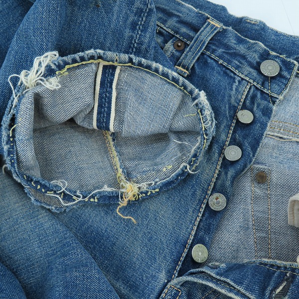 実際に弊社で買取させて頂いたLEVI'S/リーバイス ヴィンテージ 501 刻印E/点々 ビッグE 均等V/足長R ボタンフライ デニムパンツの画像 4枚目