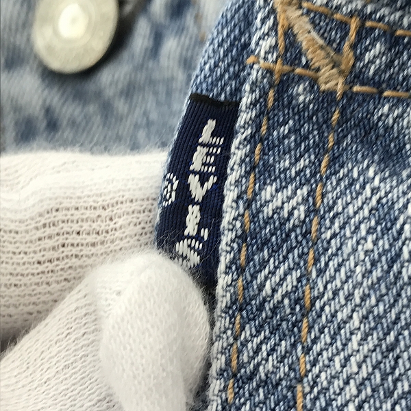 実際に弊社で買取させて頂いたLEVI'S/リーバイス UTILITY TRUCKER JACKET デニム ジャケット A7150-0001/XLの画像 7枚目