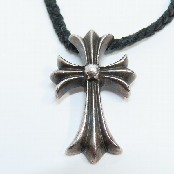 実際に弊社で買取させて頂いたCHROME HEARTS/クロムハーツ スモールCHクロスペンダントw/レザーブレードの画像 1枚目