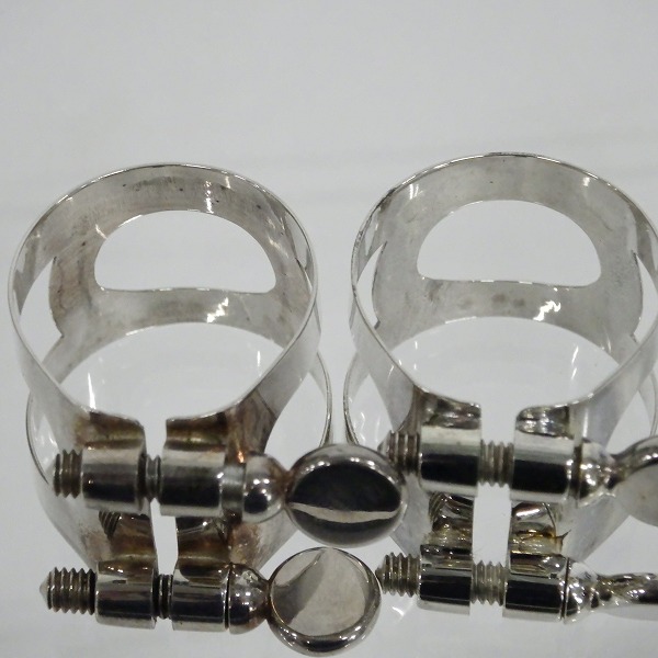 実際に弊社で買取させて頂いたBuffet Crampon/ビュッフェ・クランポン クラリネット用 リガチャー シルバー  2個セットの画像 4枚目