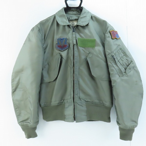 実際に弊社で買取させて頂いたALPHA INDUSTRIES/アルファ インダストリーズ フライトジャケット 8415-01-010-1912 カーキ/S