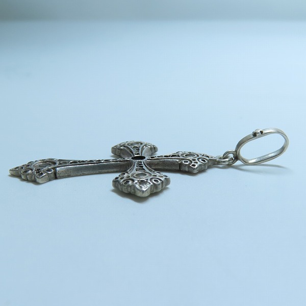 実際に弊社で買取させて頂いたLOREE RODKIN/ローリーロドキン スモールファンシーゴシッククロスペンダント SV925の画像 3枚目