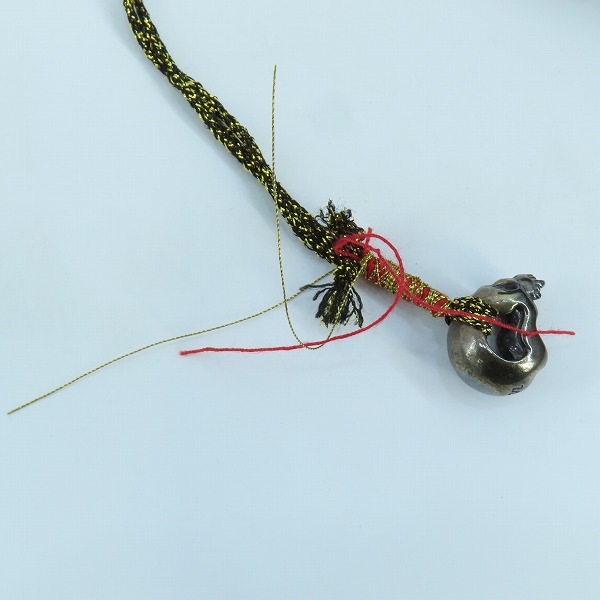 実際に弊社で買取させて頂いたRoen/ロエン スカル金刺繍 スカルチャーム ニット帽の画像 6枚目