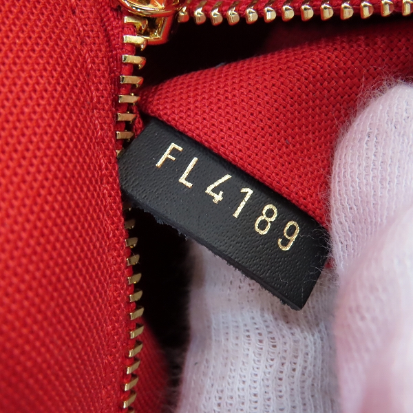 実際に弊社で買取させて頂いたLOUIS VUITTON/ルイヴィトン オンザゴー GM モノグラム ジャイアント 2WAYトートバッグ M44576の画像 6枚目