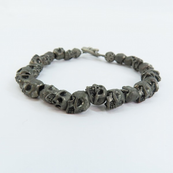 実際に弊社で買取させて頂いたNECROMANCE/ネクロマンス スカルブレスレット Tバーの画像 1枚目