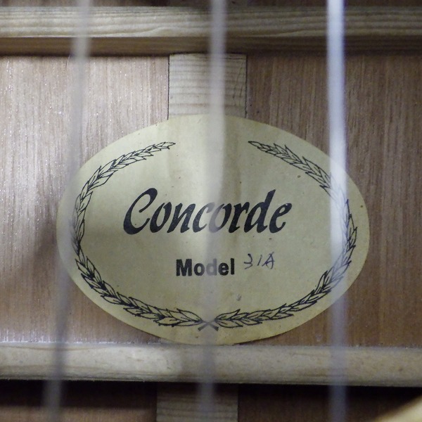 実際に弊社で買取させて頂いた★Concorde/コンコルド Model 31A アコースティックギター/アコギ チップボードケース付の画像 4枚目