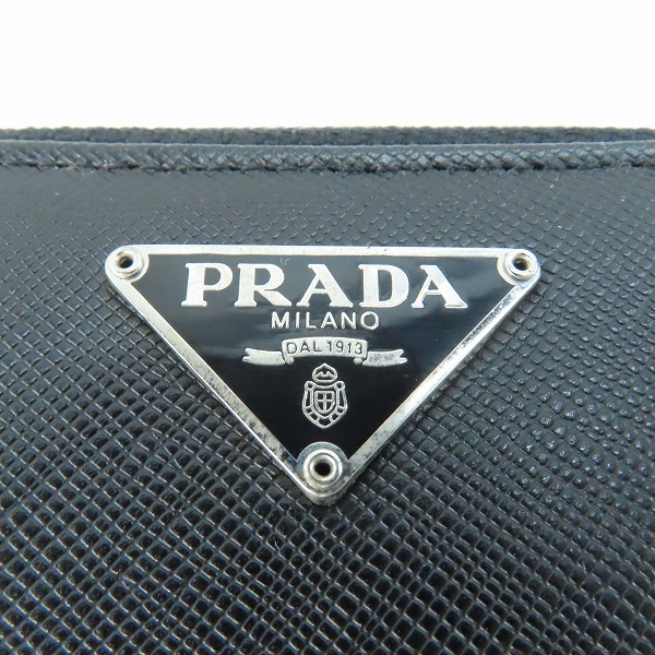 実際に弊社で買取させて頂いたPRADA/プラダ サフィアーノ ラウンドファスナー 二つ折り財布  M605Aの画像 5枚目