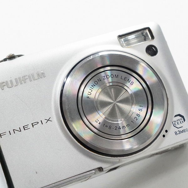 実際に弊社で買取させて頂いたFUJIFILM/富士フィルム FinePix F40fd ファインピクス コンパクトデジタルカメラ 動作未確認の画像 1枚目