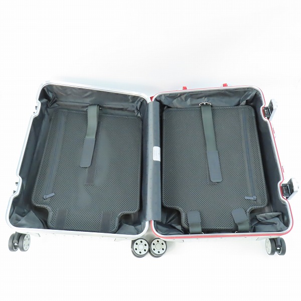 実際に弊社で買取させて頂いたRIMOWA/リモワ キャビンツイスト キャリーバッグ/スーツケース シルバー 925.90.04/35Lの画像 3枚目