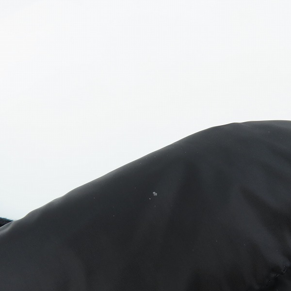 実際に弊社で買取させて頂いた【JPタグ】MONCLER/モンクレール CARDIGAN TRICOT ニット 切替ナイロン ダウンジャケット J20919B50700/Sの画像 7枚目