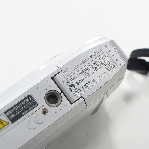 実際に弊社で買取させて頂いたFUJIFILM/富士フィルム FinePix A303 ファインピクス コンパクトデジタルカメラ 動作確認済みの画像 6枚目