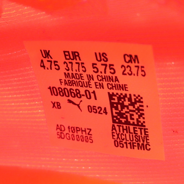 実際に弊社で買取させて頂いたPUMA/プーマ ULTRA ULTIMATE TRICKS FG/ウルトラ5 アルティメット トリックス サッカースパイク 108068-01/23.75の画像 5枚目