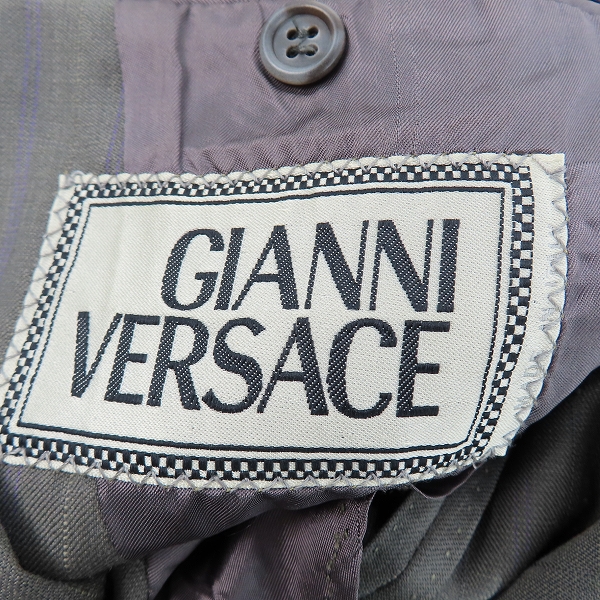 実際に弊社で買取させて頂いたGANNI VERSACE/ヴェルサーチェ テーラードジャケット/52の画像 2枚目