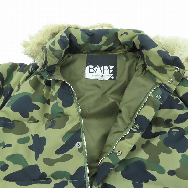 実際に弊社で買取させて頂いたBAPE BY A BATHING APE/アベイシングエイプ 1ST CAMO ファーフーデッド ダウンジャケット Lの画像 2枚目