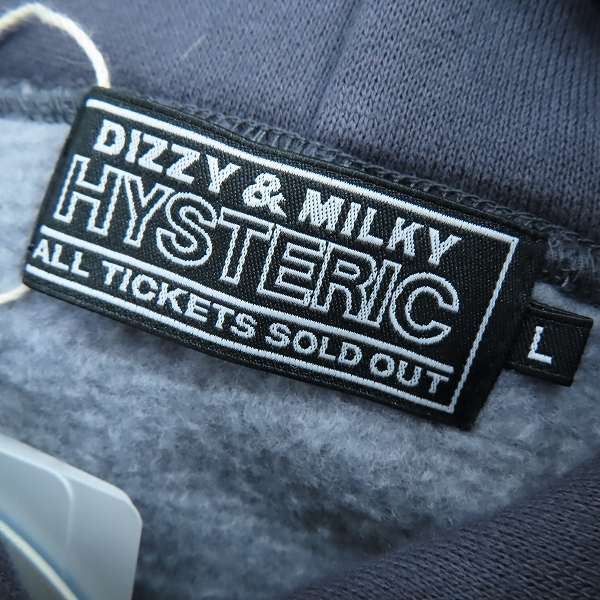 実際に弊社で買取させて頂いた【未使用】HYSTERIC GLAMOUR/ヒステリックグラマー 24AW ウイスキーラベル ガールプリント パーカー 02243CF04 /Lの画像 2枚目