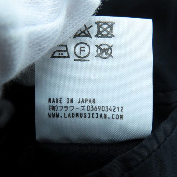 実際に弊社で買取させて頂いたLAD MUSICIAN/ラッドミュージシャン ウール セットアップスーツ 2117-302/2117-551/42の画像 4枚目