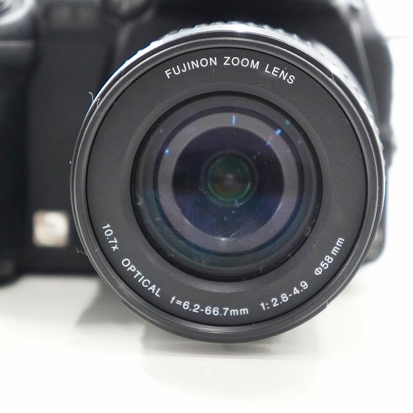 実際に弊社で買取させて頂いた【ジャンク】FUJIFILM/富士フィルム FinePix S9000 単三電池駆動 コンパクトデジタルカメラの画像 1枚目