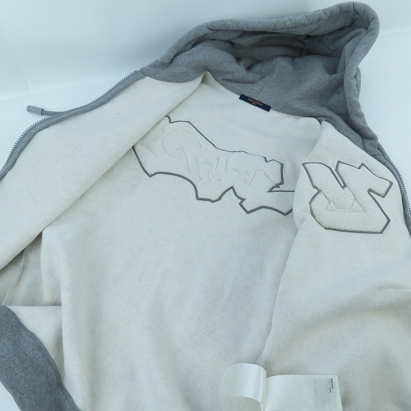 実際に弊社で買取させて頂いた【JPタグ】LOUIS VUITTON/ルイヴィトン 3D LV グラフィティ エンブロイダード ジップフーディ RM222M UYR HNY24W/XLの画像 7枚目