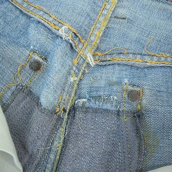 実際に弊社で買取させて頂いたLEVI'S/リーバイス ヴィンテージ 50s頃 501XX 隠しリベット刻印12/ボタン裏点々/オフセット デニム パンツ/ジーンズの画像 6枚目